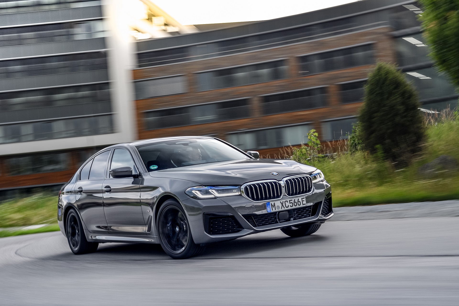 The BMW 550e xDrive plug-in hybrid with 483 HP will be sold in the U.S. in 2024.