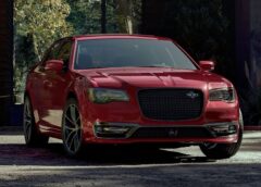 Chrysler 300 Waves Goodbye as Production Comes to a Close